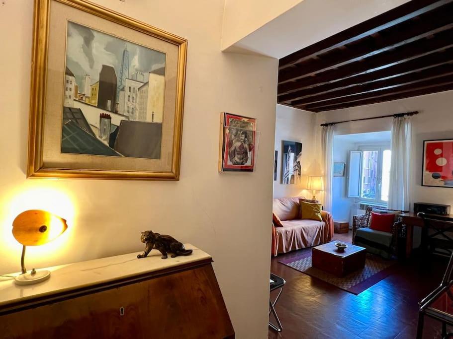 Apartamento Renaissance Square, Bright *
